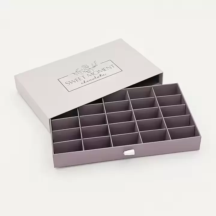 Food boxes packaging with custom print and cardboard material